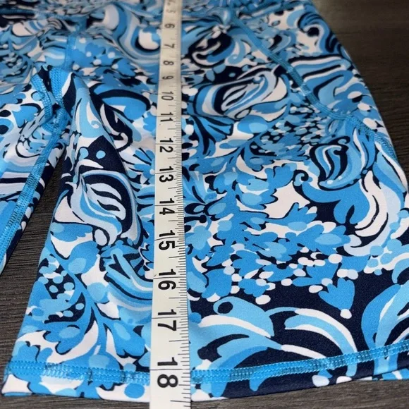 Lilly Pulitzer NEW South Beach High Rise Short Size Small Resort White Mermazing - Picture 11 of 14